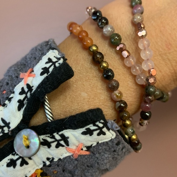 Lotus and Luna Tranquility Set NWT - Picture 3 of 6